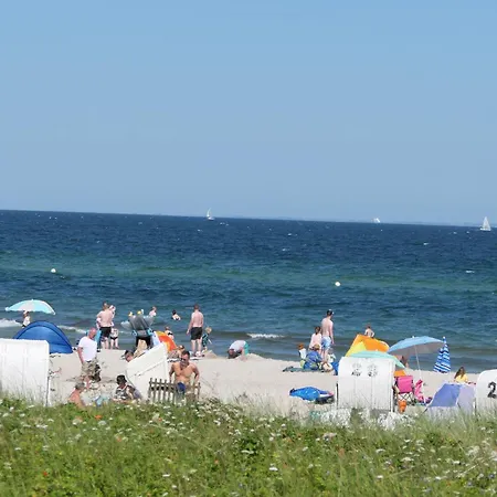 F1 Am Ostseestrand *